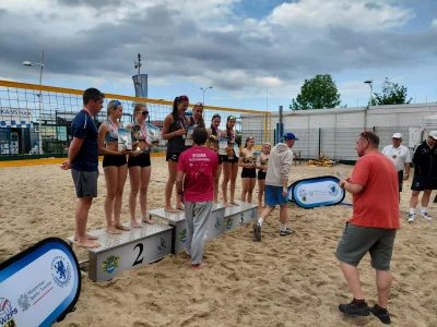 Sportowa bitwa na plaży. Mistrzostwa Pomorza w siatkówce plażowej