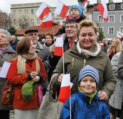 Biało-czerwona parada niepodległościowa w Wejherowie
