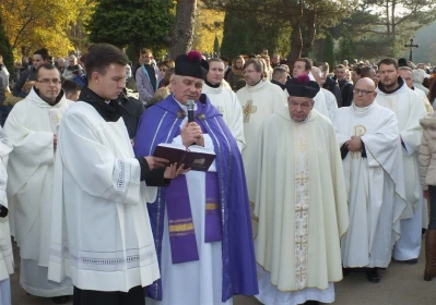 Wszystkich Świętych (fot. Leszek Spigarski)
