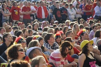 Mecz Hiszpania-Włochy. Tłumy w Fan Zone
