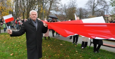 Biało-czerwona parada niepodległościowa w Wejherowie
