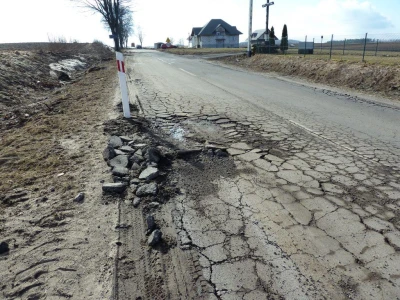 Dziura na dziurze z Szemud do Donimierza