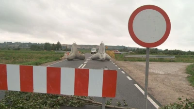 „Drogi przez łąki” znowu w remoncie