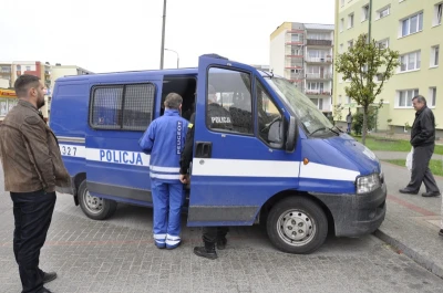 Pijany wjechał w blok