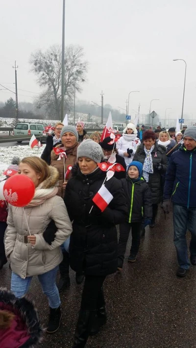 Marsz Niepodległościowy gminy Wejherowo 2016 - fot. Daniel Zaputowicz