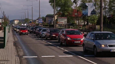 Zderzenie kaskadowe 3 pojazdów na „krajowej szóstce”