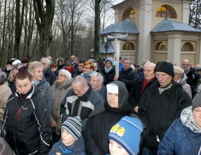 Wielki Post 2016 - Pierwsza Droga Krzyżowa na Kalwarii Wejherowskiej. fot. Leszek Spigarski