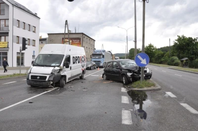 Reda: Zatrzymał się na słupie