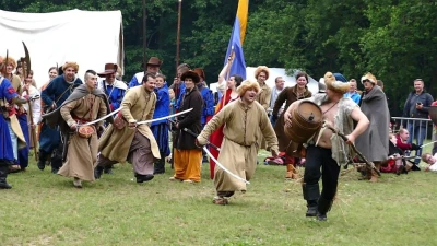 Rekonstrukcja historyczna 2017. Bitwa o taborowy wóz kupiecki - fot. Leszek Spigarski