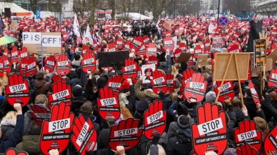 'Czerwona kartka za aborcję'. Zapowiadają protest i przemarsz