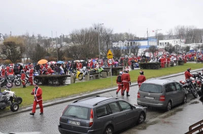 2,5 tys. mikołajkowych rydwanów zawładnęło Trójmiastem