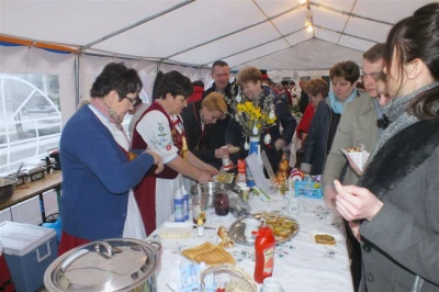 DJK Bojano 2016. Rękodzieło i mała gastronomia KGW fot. Leszek Spigarski