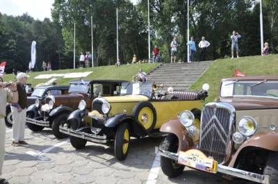 Gdynia pełna zabytkowych Citroënów