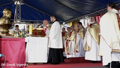 Rocznica nadania imienia Jana Pawła II Samorządowemu Gimnazjum w Bolszewie