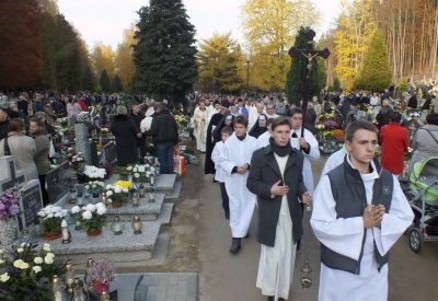 Wszystkich Świętych (fot. Leszek Spigarski)