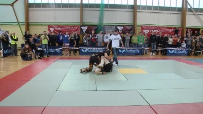 Siła mięśni czy technika, zawody MMA w Pucku