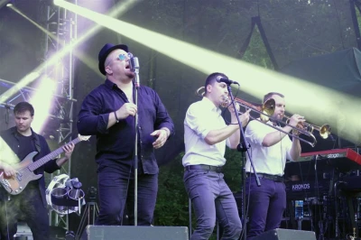 Kabaret Dno i zespół Mitra na Letnim Festynie w Wejherowie