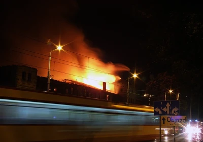 Wielki pożar w Gdańsku. Spłonęła zabytkowa zajezdnia