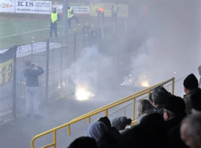 Gryf Wejherowo vs Puszcza Niepołomice fot. Leszek Spigarski