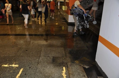 Gdańsk Główny: Tunel zalany po ulewie