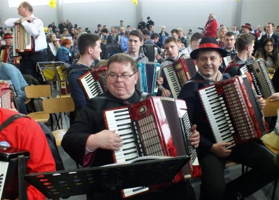 DJK Bojano 2016. Rekord Polski w jednoczesnej grze na akordeonach pobity - fot. Leszek Spigarski