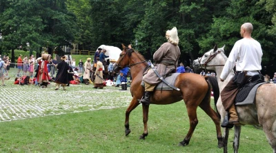 Rekonstrukcja historyczna 2016. Atak na taborowy wóz kupiecki fot. Leszek Spigarski