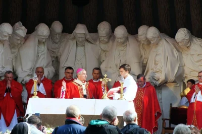 Obchody w Piaśnicy: Powstały figury więźniów Stutthofu (fot. Leszek Spigarski)