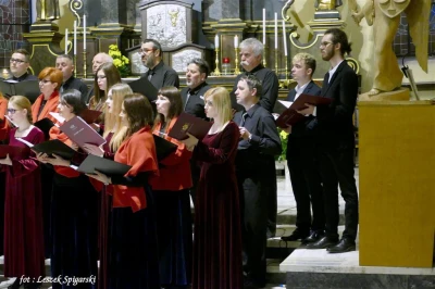 Koncert muzyki pasyjnej w Kolegiacie (31.03.2017) – fot. Leszek Spigarski