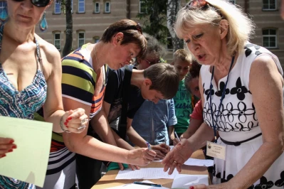 Piknik naukowy w szkole dla niesłyszących w Wejherowie