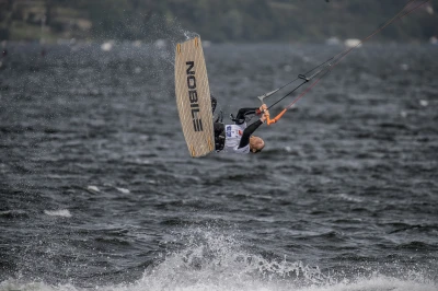 Puchar i Mistrzostwa Polski w kitesurfingu i wingfoilu w Pucku