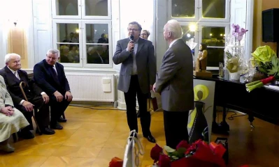 Benefis Edmunda Szymikowskiego w Muzeum PiMK-P – 65 lat z haftem kaszubskim. Fot – Leszek Spigarski