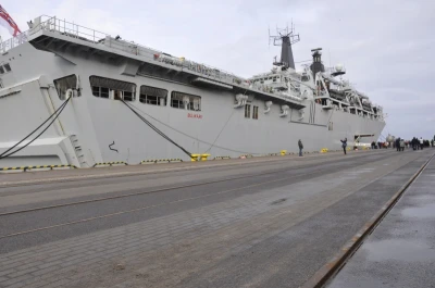 HMS Bulwark w Gdyni