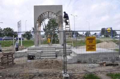Wejherowo: Budowa Bramy Piaśnickiej