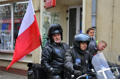 Biało-czerwona parada niepodległościowa w Wejherowie