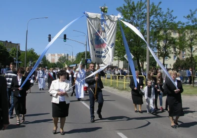 Procesja Bożego Ciała w parafii pw. NMP Królowej Polski w Wejherowie (fot. Leszek Spigarski)