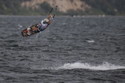 Puchar i Mistrzostwa Polski w kitesurfingu i wingfoilu w Pucku