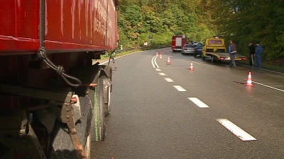 Wjechał wprost pod koła TIR-a