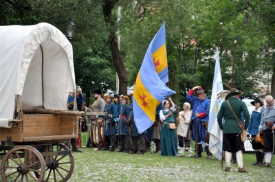 Rekonstrukcja historyczna 2016. Atak na taborowy wóz kupiecki fot. Leszek Spigarski