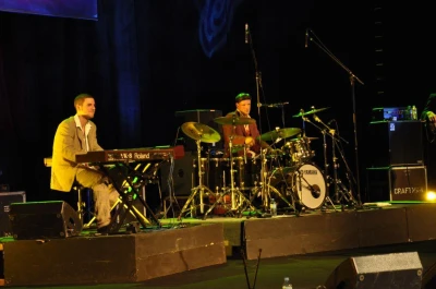 Brenda Boykin featuring Club des Belugas