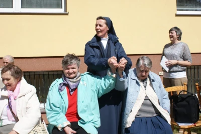 Grupa wsparcia na majówce