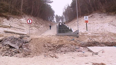 Półwysep Helski: Zniszczone po sztormach plaże - 2.02.2017 fot. TTM