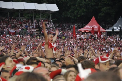 Tłumy w gdańskiej Strefie Kibica