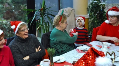 Turystyczne Mikołajki WUTW YMCA i Powiatowy Dzień Wolontariusza - fot. Leszek Spigarski