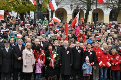 Biało-czerwona parada niepodległościowa w Wejherowie