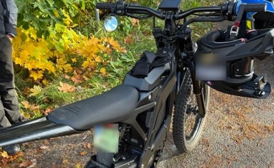 14-latek na elektrycznym motorowerze zatrzymany przez policję. Matka zapłaciła 1000 zł mandatu