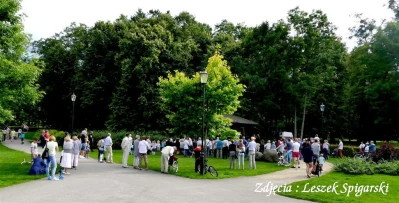 Muzyczne Lato 2017. Zespół „Foliba” na małej scenie w Parku Miejskim
