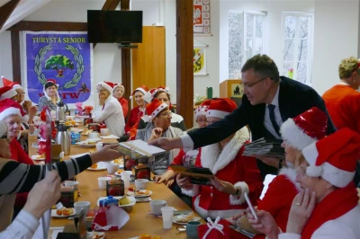 Turystyczne Mikołajki i Dzień Wolontariusza 2017 w WUTW YMCA, fot. Leszek Spigarski