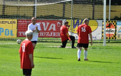 Księża i samorządowcy - mecz na Wzgórzu Wolności, fot. Leszek Spigarski