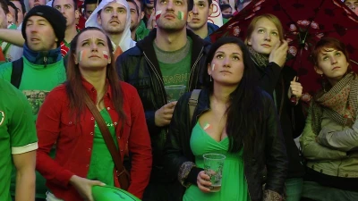 Wspólne kibicowanie Irlandczyków i Hiszpanów
