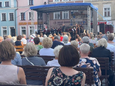 W rytmie tanga - koncert z okazji urodzin ks. Jana Kaczkowskiego